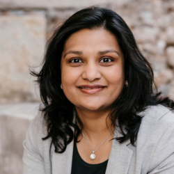 Pooja Shah Headshot